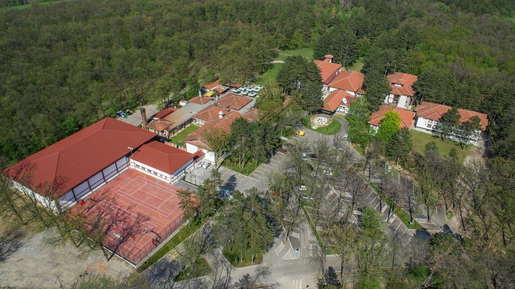 Sumarice Otel Kragujevac Dış mekan fotoğraf